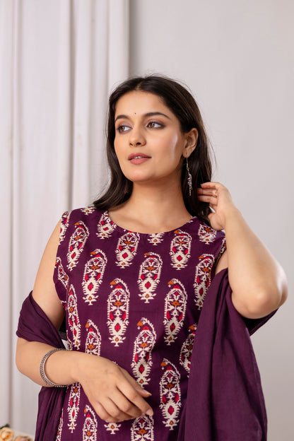 Pure Cotton Cut Sleeve Kurta Pant Dupatta Set